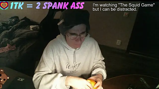 izilizi 23 online show from September 19, 2025, 5:57 pm