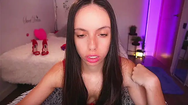 Dayna Nebula online show from September 18, 2025, 10:39 am