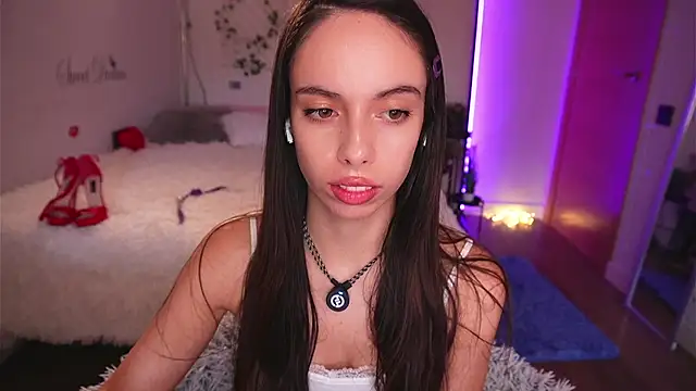 Dayna Nebula online show from October 13, 2025, 8:25 am