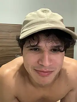 pedrovkr3 online show from December 14, 2024, 3:07 am