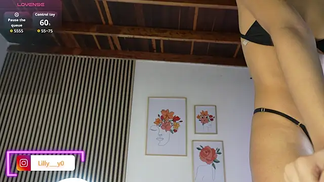 LillyDolls23 online show from January 13, 2026, 1:05 pm