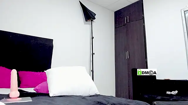 Scarlette1312 online show from January 8, 2025, 4:55 am