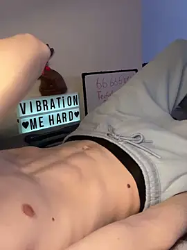 secret dream415 online show from April 5, 2026, 7:11 pm