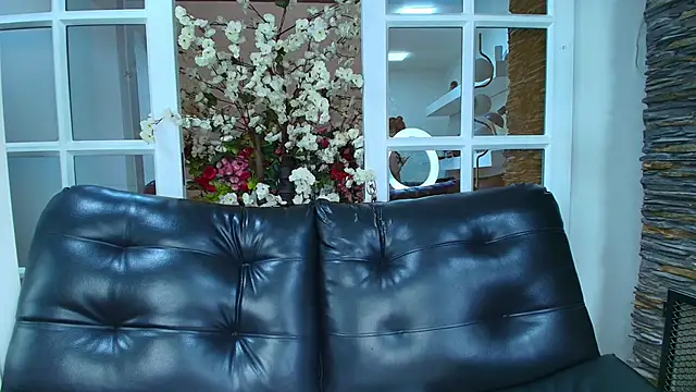 miss  pamela online show from November 19, 2025, 11:10 am