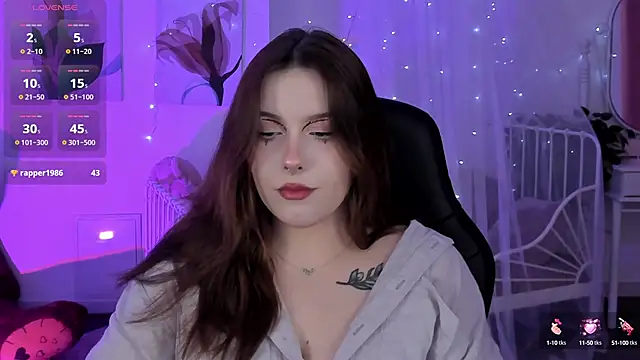 CoralineKeyns online show from February 14, 2025, 8:42 am