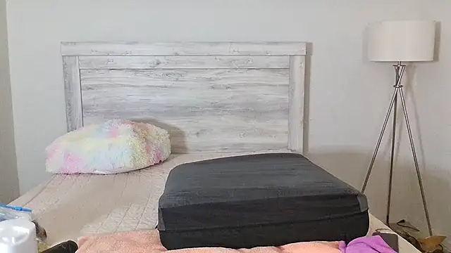 Snapshot of Carmen_Cream chatting on February 11, 2026, 5:29 pm Carmen Cream online show from February 11, 2026, 5:29 pm