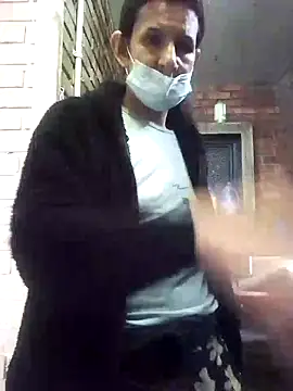 Cameron puppy online show from March 12, 2025, 7:06 pm