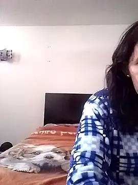 Cameron puppy online show from October 28, 2025, 6:32 pm