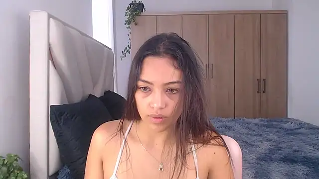 Snapshot of fairylatin222 chatting on March 11, 2025, 5:35 pm fairylatin222 online show from March 11, 2025, 5:35 pm