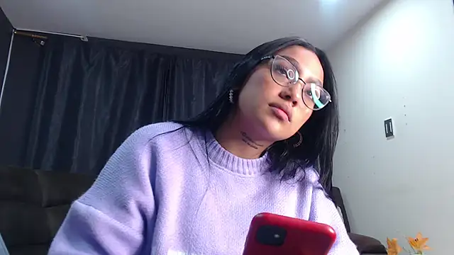 Snapshot of fairylatin222 chatting on January 18, 2026, 2:37 am fairylatin222 online show from January 18, 2026, 2:37 am