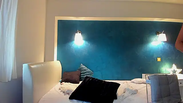 Awesome Jolie online show from December 10, 2024, 7:58 am