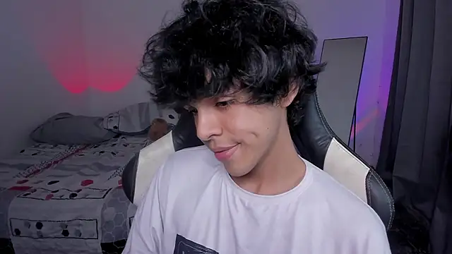 Snapshot of Alan26_ chatting on February 2, 2026, 6:34 am Alan26 online show from February 2, 2026, 6:34 am