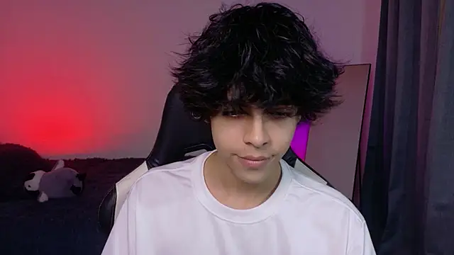 Alan26  online show from April 18, 2026, 1:31 am