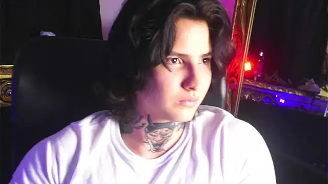 dantecoppolaa  online show from December 30, 2024, 1:04 am