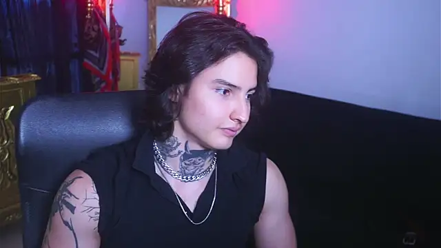 dantecoppolaa  online show from March 4, 2025, 2:21 pm