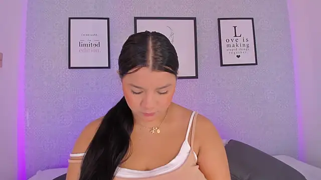 Natasha harper online show from December 16, 2025, 11:59 am