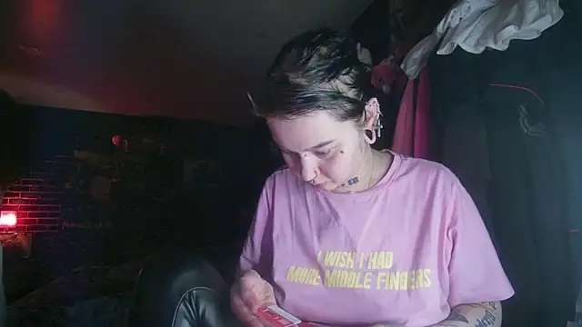 MoorderxDoll online show from January 31, 2025, 10:42 pm