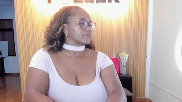 AliciaMiilf online show from February 11, 2025, 3:08 am