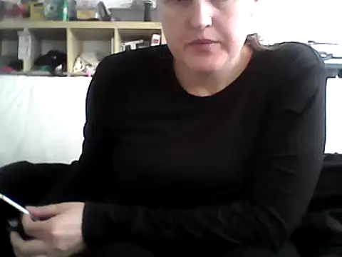 Snapshot of DragoneSFR chatting on January 28, 2025, 10:56 am DragoneSFR online show from January 28, 2025, 10:56 am