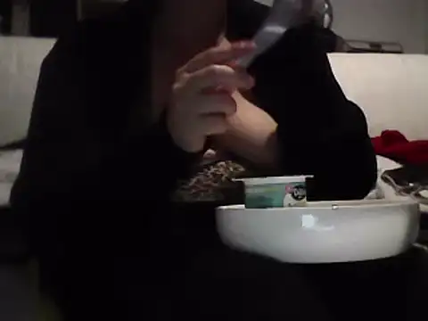 Snapshot of DragoneSFR chatting on March 4, 2025, 8:05 pm DragoneSFR online show from March 4, 2025, 8:05 pm