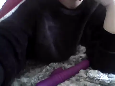 Snapshot of DragoneSFR chatting on March 16, 2025, 3:06 pm DragoneSFR online show from March 16, 2025, 3:06 pm