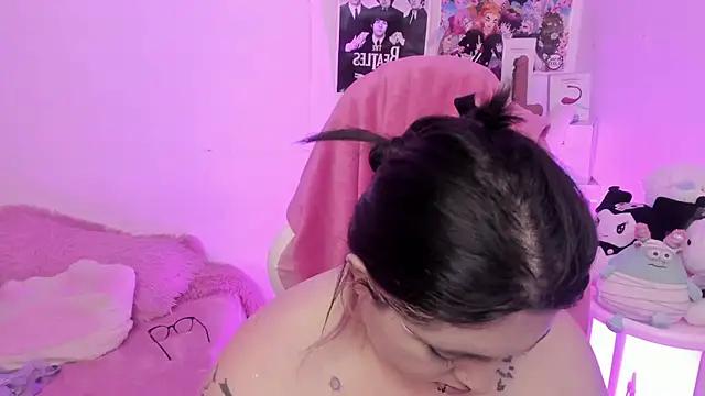 Sachi Meow online show from February 10, 2026, 5:06 pm