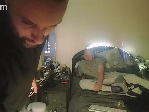 Snapshot of Terizizz chatting on April 9, 2026, 2:22 am Terizizz online show from April 9, 2026, 2:22 am