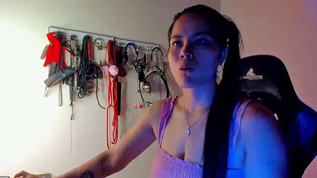 scarlet-kennedy98 online show from April 12, 2026, 8:58 pm