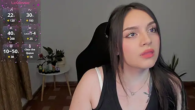 Snapshot of anaveleeez chatting on December 6, 2024, 3:19 am anaveleeez online show from December 6, 2024, 3:19 am