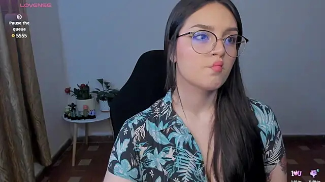 Snapshot of anaveleeez chatting on January 30, 2025, 2:16 am anaveleeez online show from January 30, 2025, 2:16 am