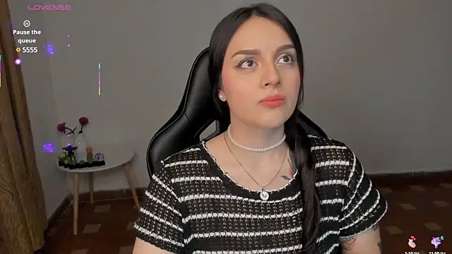 Snapshot of anaveleeez chatting on February 6, 2025, 7:13 am anaveleeez online show from February 6, 2025, 7:13 am