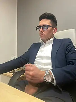 Snapshot of masterboss_ chatting on February 15, 2025, 1:05 pm masterboss  online show from February 15, 2025, 1:05 pm