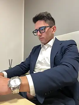 masterboss  online show from November 13, 2025, 12:37 pm