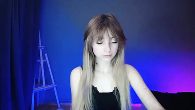 LuciaYoung online show from March 6, 2025, 7:32 pm