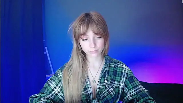 LuciaYoung online show from March 10, 2025, 10:45 pm