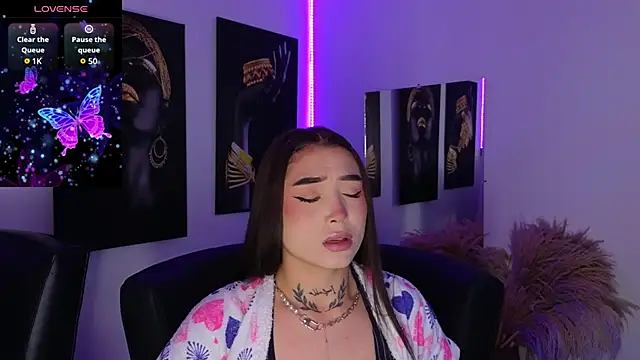  brenna hanson online show from November 1, 2025, 7:16 pm