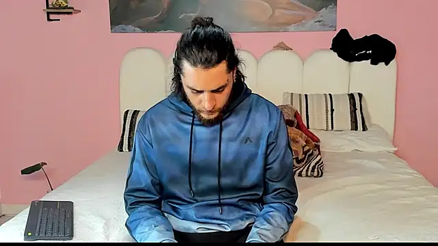 raymon616 online show from September 18, 2025, 2:02 am