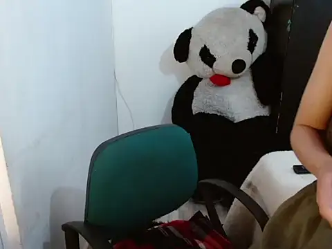  annie rosse online show from February 18, 2026, 8:27 pm