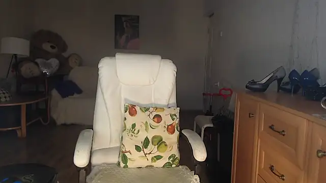 V-Alice online show from September 10, 2025, 3:45 pm