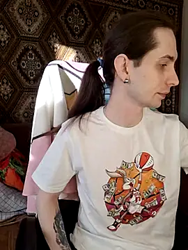 Nikki Sandy online show from February 18, 2025, 5:09 am