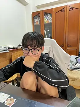 Snapshot of hihi0169 chatting on December 14, 2024, 4:20 pm hihi0169 online show from December 14, 2024, 4:20 pm