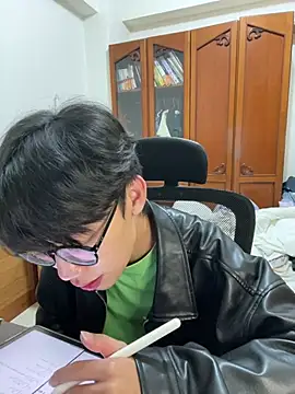 Snapshot of hihi0169 chatting on December 25, 2024, 7:34 pm hihi0169 online show from December 25, 2024, 7:34 pm