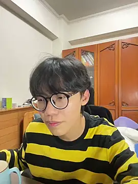 Snapshot of hihi0169 chatting on January 11, 2025, 6:01 pm hihi0169 online show from January 11, 2025, 6:01 pm