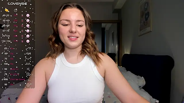 Snapshot of ThreeshaWhite chatting on February 26, 2025, 6:15 am ThreeshaWhite online show from February 26, 2025, 6:15 am