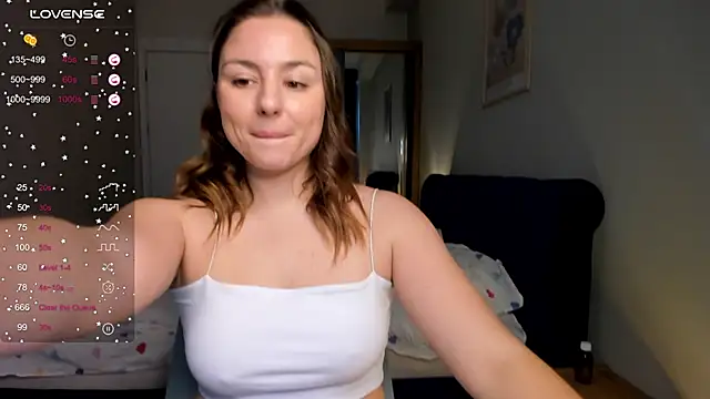 Snapshot of ThreeshaWhite chatting on February 27, 2025, 8:28 am ThreeshaWhite online show from February 27, 2025, 8:28 am