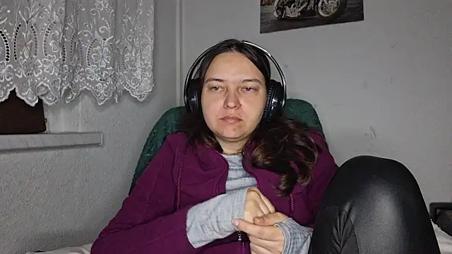 Cyndee Winter online show from April 22, 2026, 7:59 pm