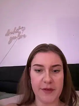 MaribelRiver online show from February 6, 2025, 11:15 pm