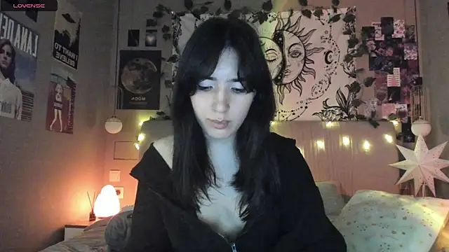 Anisawithlove online show from February 7, 2025, 4:14 pm