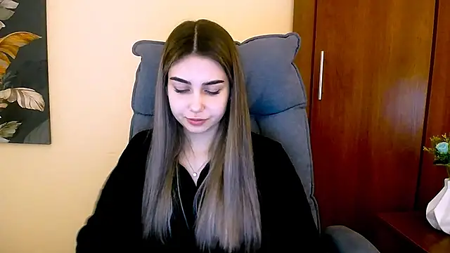 Lili magic online show from January 28, 2025, 3:25 pm