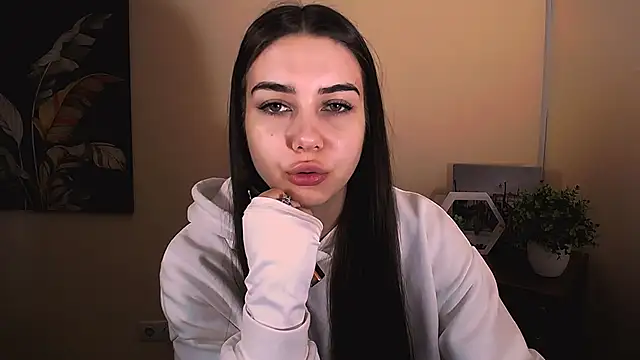 Lili magic online show from October 12, 2025, 6:56 am